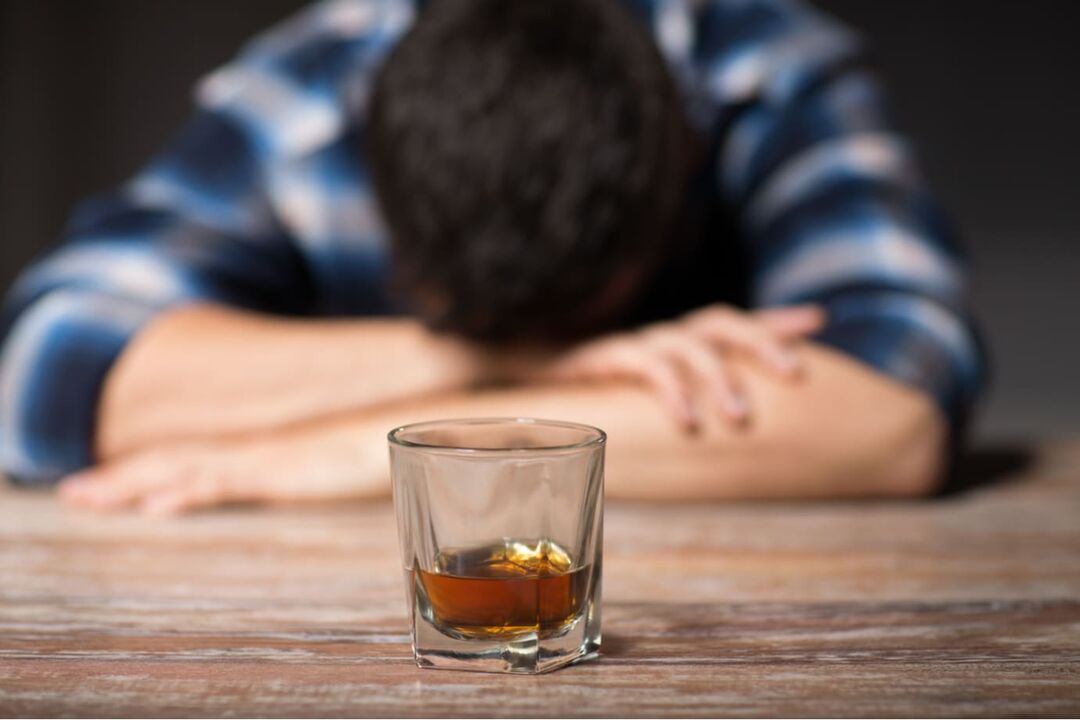 сонливость может быть следствием резкого прекращения употребления алкоголя